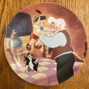 Walt Disney limited edition Pinocchio decorative plate. Knowles China